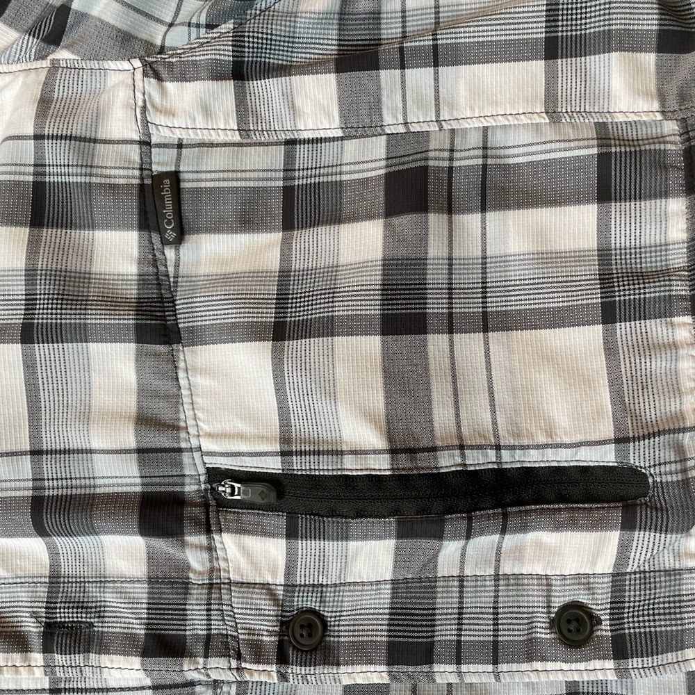Columbia Omni-Shade Men's XL performance short sleeve button down - Picture 5 of 5